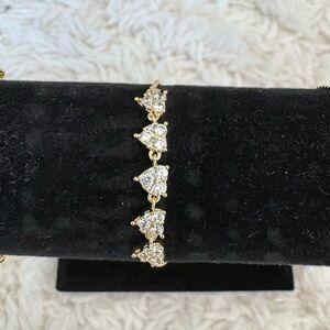 Gold tone bracelet
